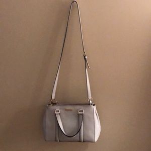 Medium sized Kate spade purse